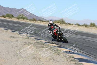 media/Dec-01-2025-Moto Forza (Mon) [[2daa91e15f]]/3-Beginner Group/Session 4 (Turn 10 Inside)/